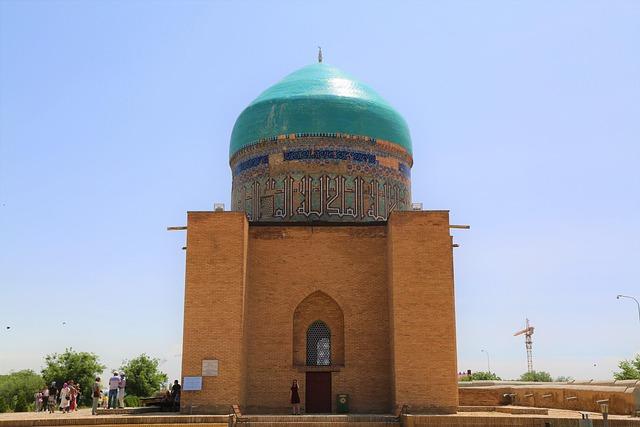 الدعاء لمن سببته